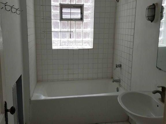 4th image of 6442 N Glenwood Ave APT 2