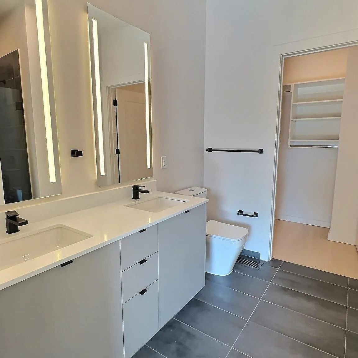 2 bed, 2.5 bath, 1456 sqft, $5,299 — Photo 4