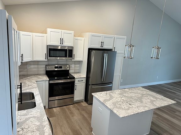 3rd image of 6309 Beckville Ln