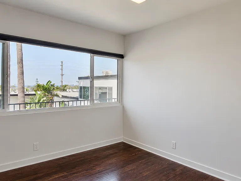 3442 S Centinela Ave #17 — Photo 13