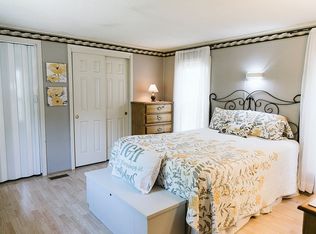 2046 Auburn Rd, Turner, ME 04282