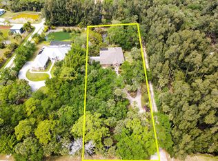 860 E Hall Rd, Merritt Island, FL 32953