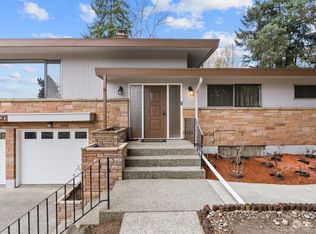 19620 1st Pl SW, Normandy Park, WA 98166