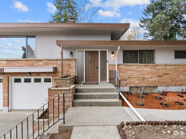 19620 1st Place SW, Normandy Park, WA 98166