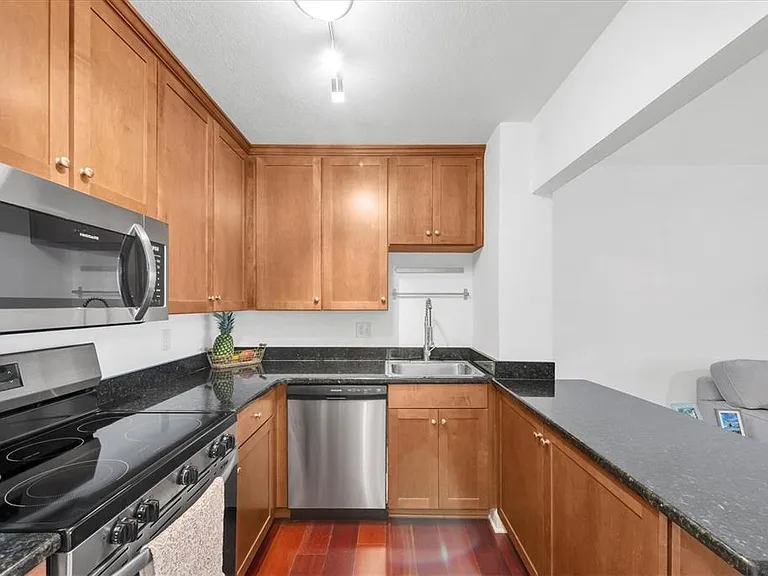 210 5th Ave S #404 — Photo 12