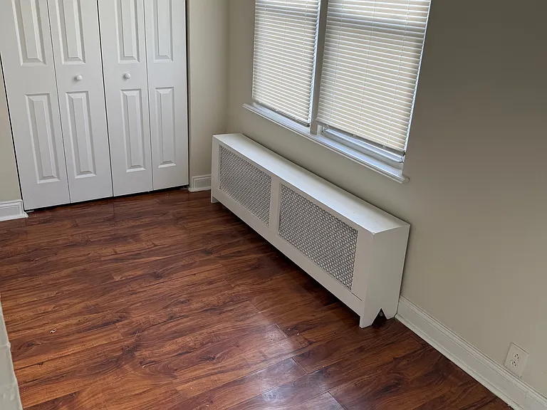 6133 Elmwood Ave — Photo 2