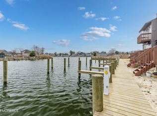 2 Sea Point Dr, Point Pleasant Beach, NJ 08742