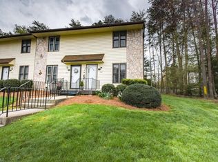 918-133 S Ridge Ct, Winston Salem, NC 27107