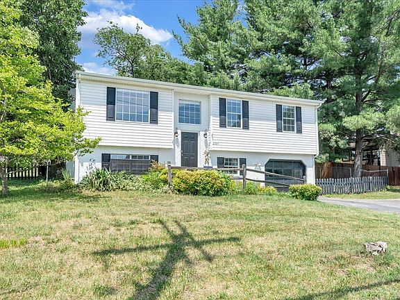 2nd image of 2107 Mill Ln