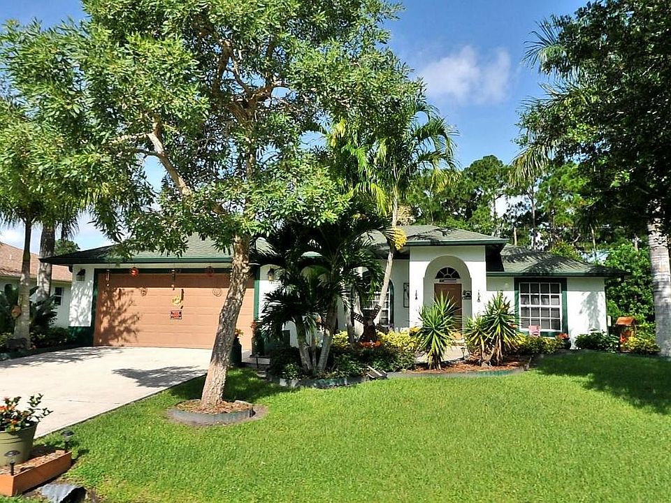 1st image of 1822 SE Carvalho St