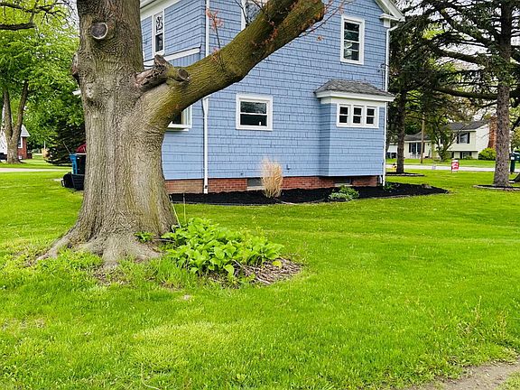 4th image of 3220 Brown Rd