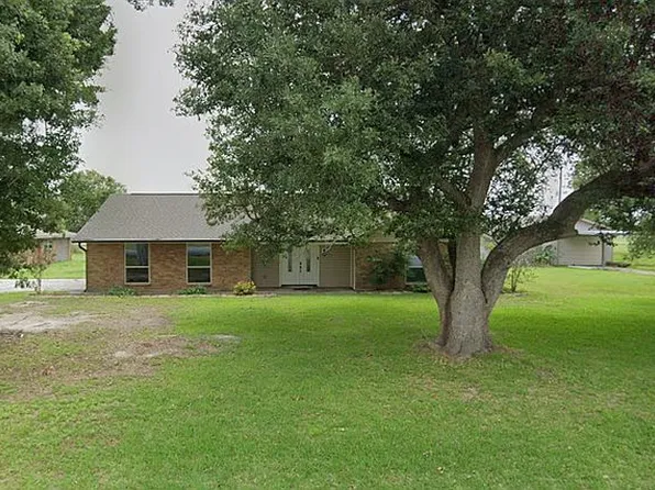6861 Oyster Dr, Lake Charles, LA 70607