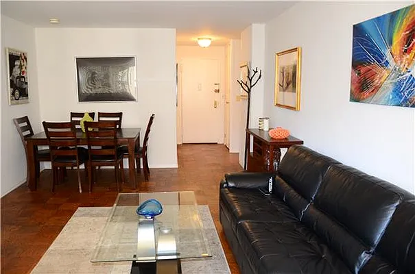 Rented by Nardoni Realty, Inc. | media 8