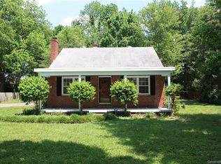 1534 Carolyn Dr, Charlotte, NC 28205