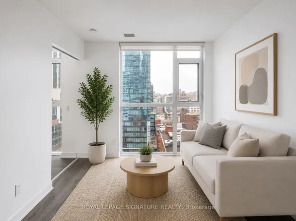 87 Peter St #1203, Toronto, ON M5V 0P1
