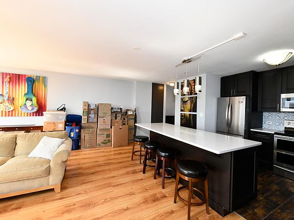 2nd image of 4343 N Clarendon Ave APT 1803