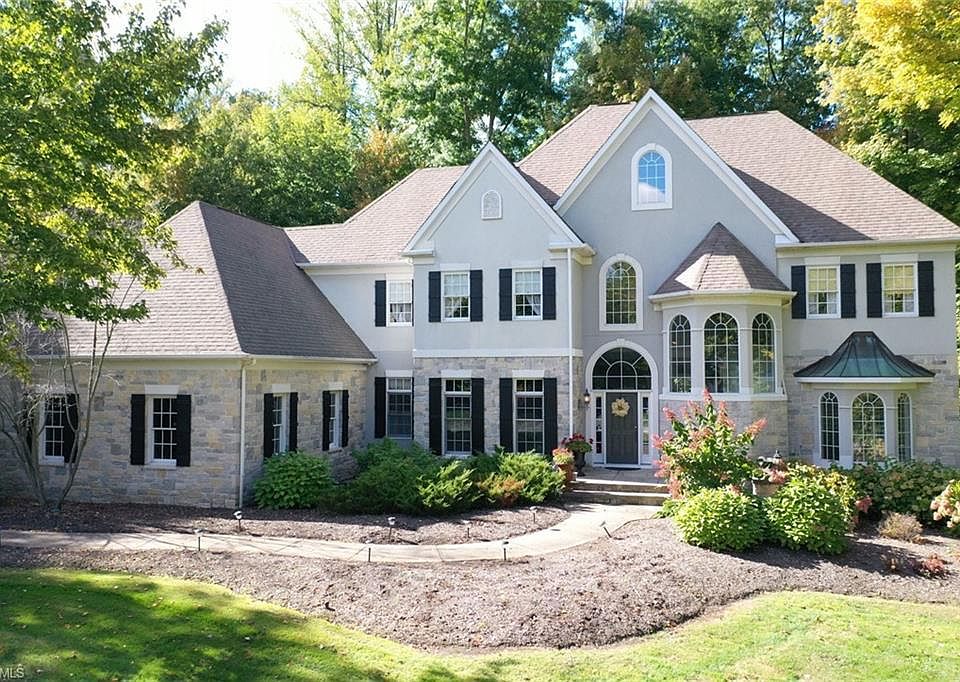 1st image of 17402 Lakesedge Trl
