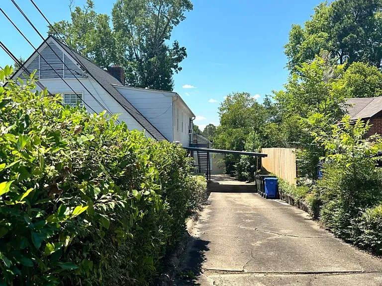 1620 Springer St #B — Photo 28