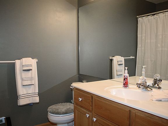4th image of 10920 Lexington Dr