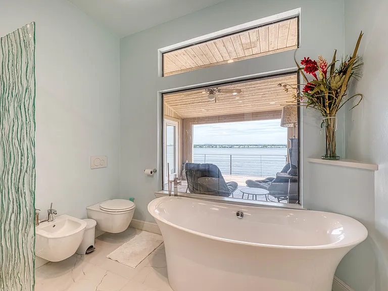 1301 The Cape Rd #6 — Photo 15