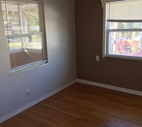 dinng room, off kitchen and living room