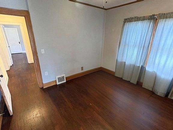2nd image of 1119 17th St