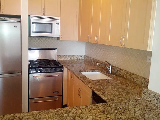 Rented by Stonehenge NYC LLC | media 131