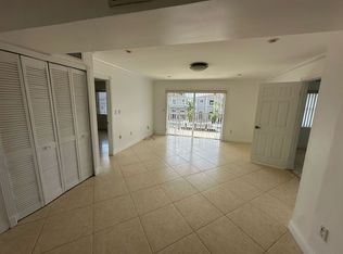 3948 NE 169th St, North Miami Beach, FL 33160