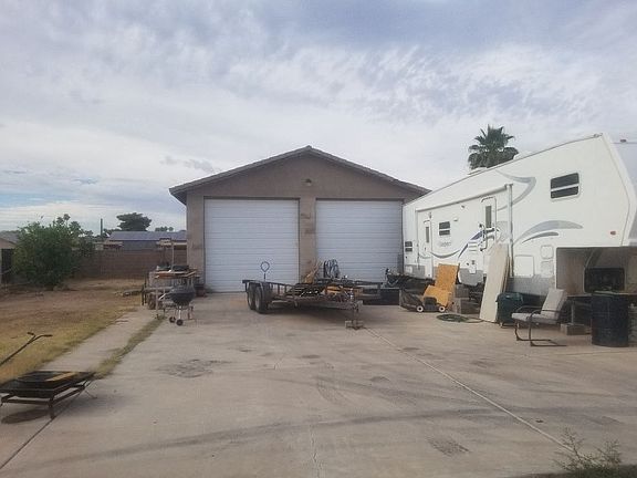 3rd image of 7662 E Euclid Ave