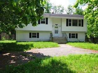 19 Freewood St, Howell, NJ 07731