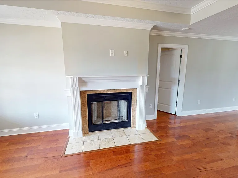 109 Sheila Blvd — Photo 8