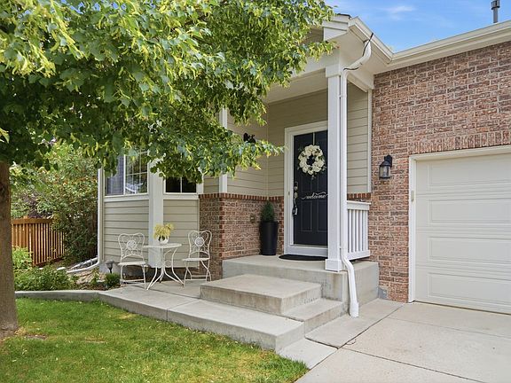3rd image of 520 Botley Ct