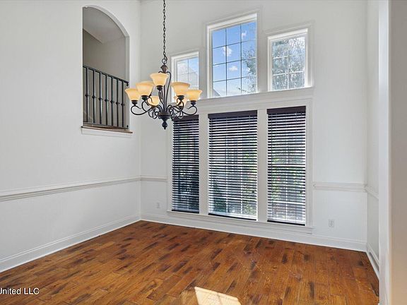 5th image of 4238 Dickens Place Dr W