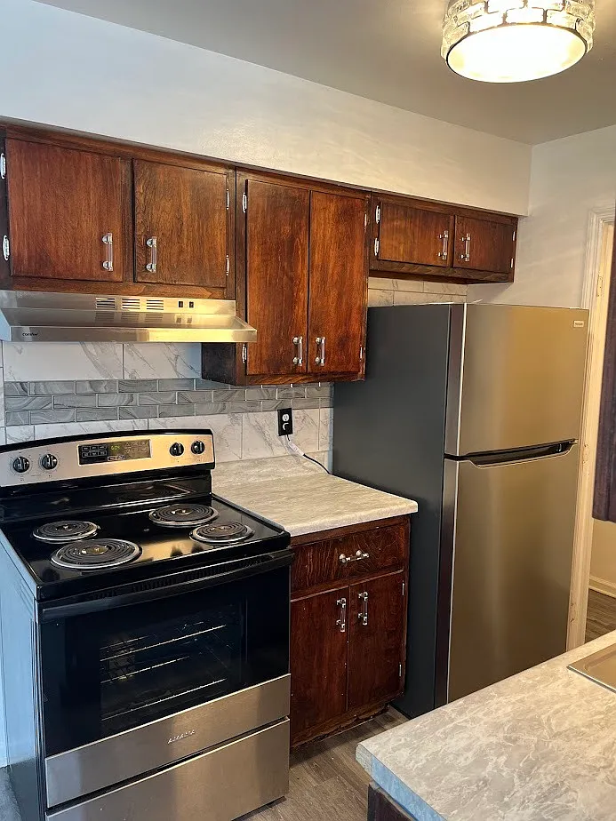 2984 Benchwood Road - 1 — Photo 3