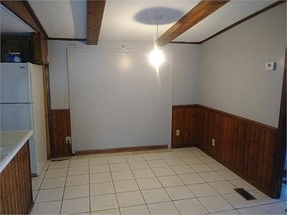 2nd image of 806 Penny Pl