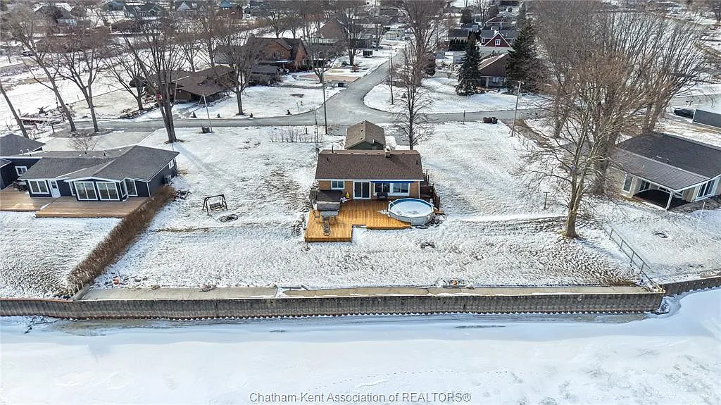 95 Island Cres photo 1