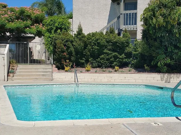 401 Beach Blvd - El Pueblo Apartments — Photo 5
