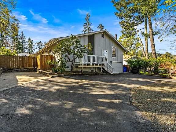 3rd image of 12 Cold Springs Road