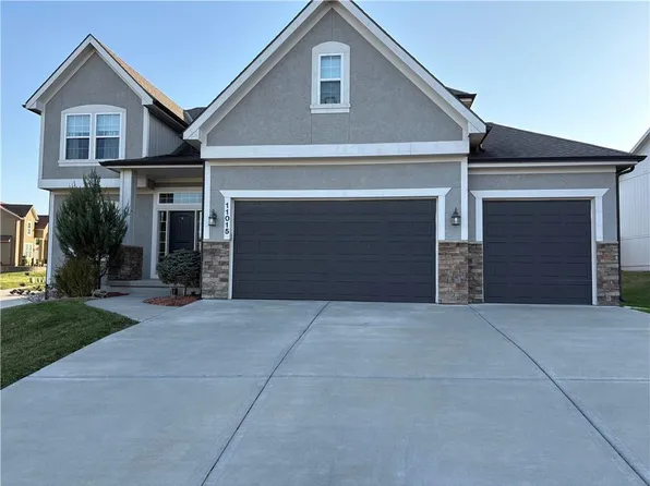 11015 Kane Dr, Kansas City, KS 66109