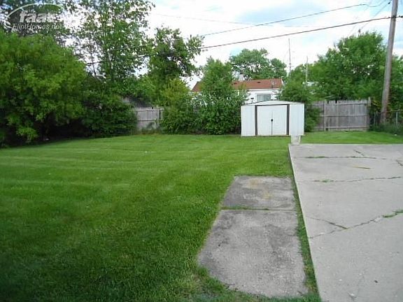 3rd image of 6210 Otoole Ln