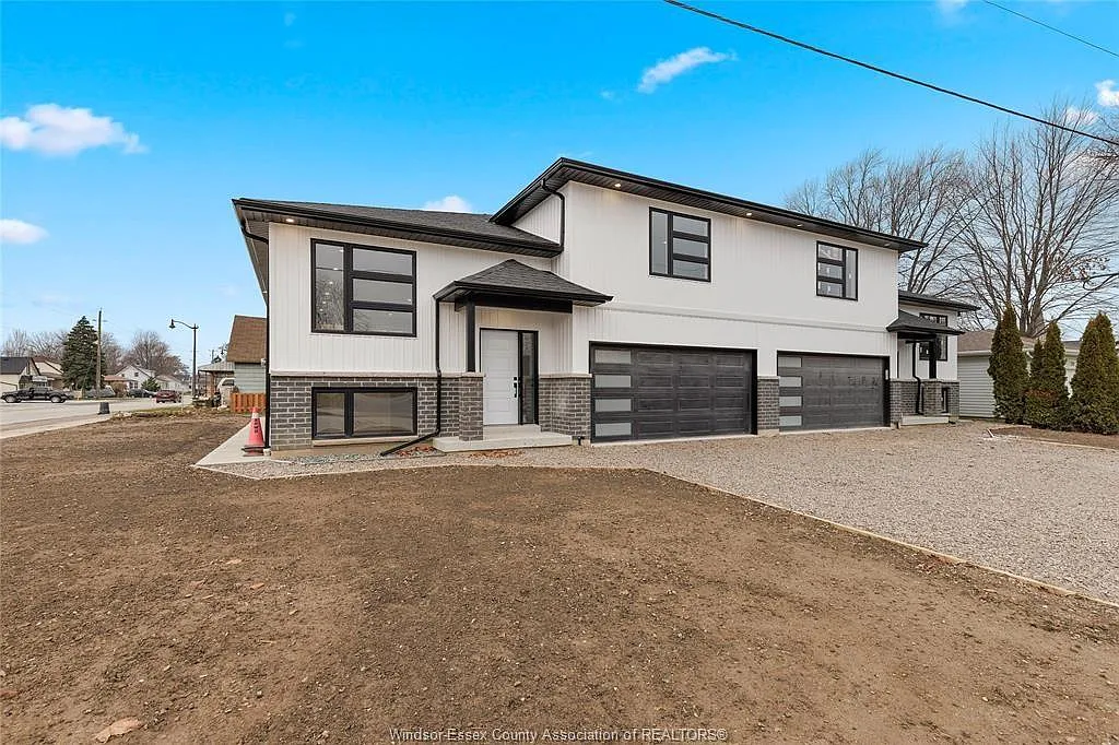 2 bed, $1,790 — Photo 3