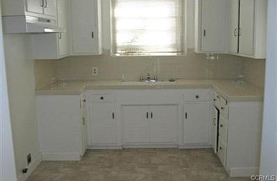 5th image of 515 Irving Dr