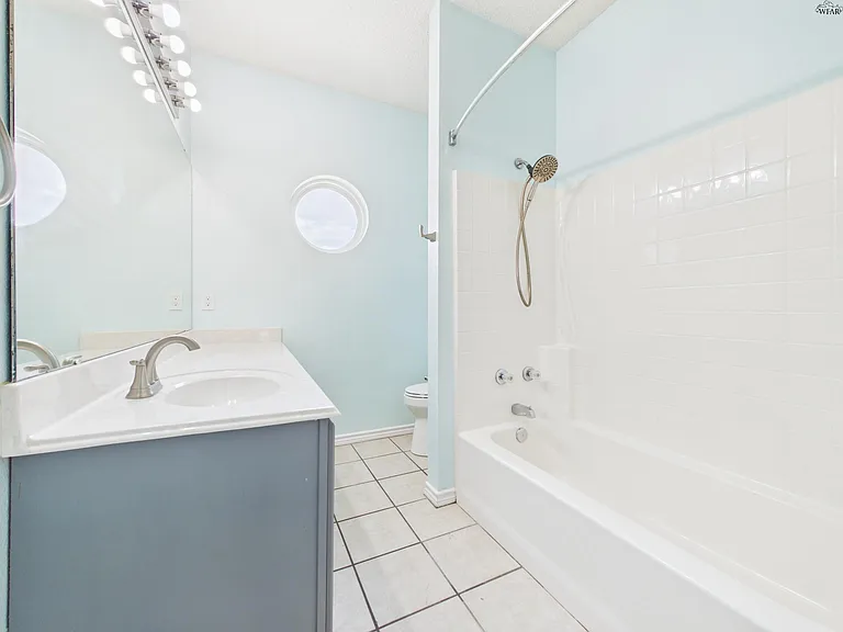 5516 Chinaberry Dr — Photo 24