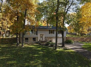 17238 Millwood Rd, Minnetonka, MN 55345