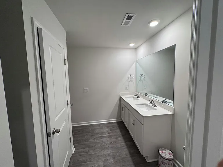 285 Moyer Dr — Photo 21