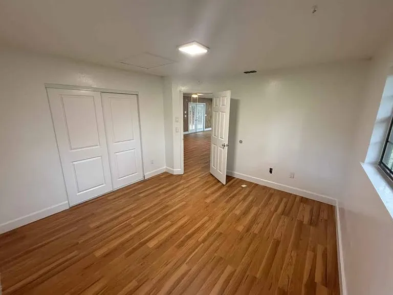 2230 Endsley Rd — Photo 21
