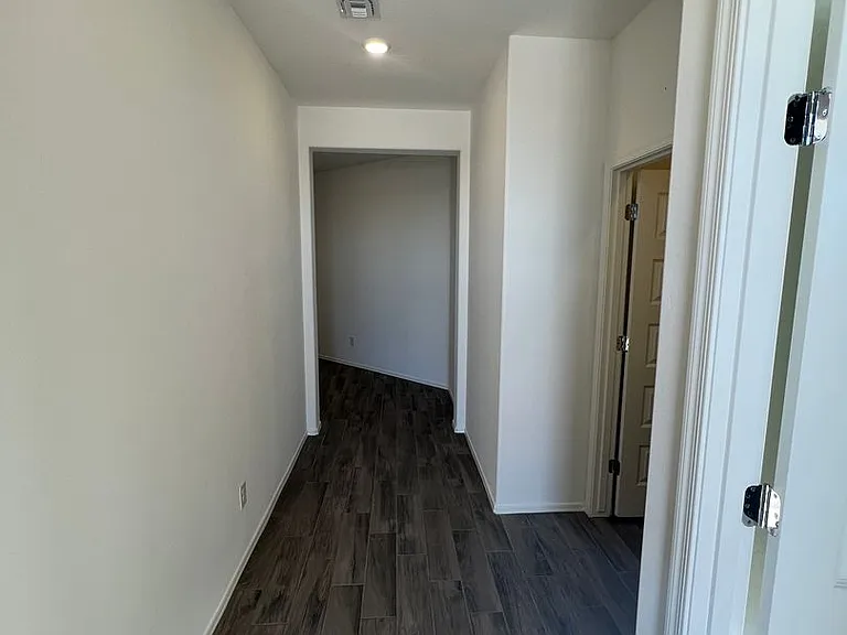 25210 N 133rd Ave — Photo 3