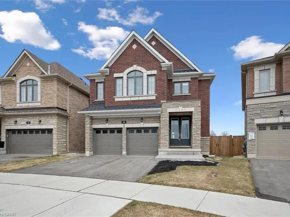 28 Garland Ave, Cambridge, ON N1T 0E7