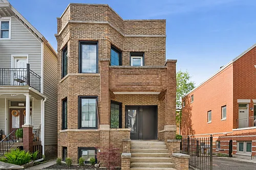 1519 W Henderson St Photo 1