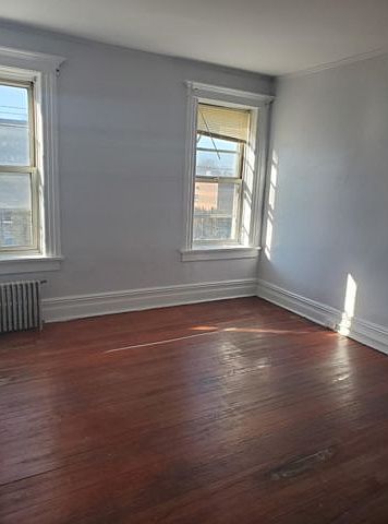 2nd image of 19 E 4th St APT 3C